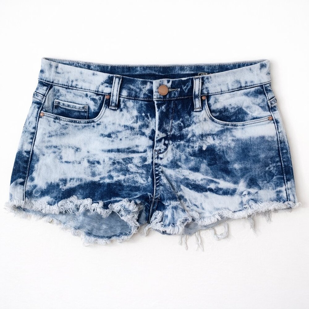 BLANKNYC Schwing Acid Wash Cut Off Denim Shorts Size 26 Distressed